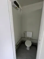 Module sanitaire 6×2,44 m avec 5 toilettes – Image 4