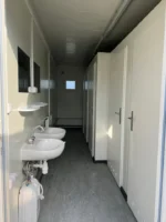 Module sanitaire 6×2,44 m avec 5 toilettes – Image 3